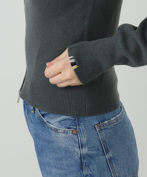 extreme cashmere(エクストリーム カシミヤ)の「EXTREME CASHMERE X LEMON:カーディガン(ニット/セーター・レディース・チャコールグレー/イエロー・FREE)」の15枚目の写真