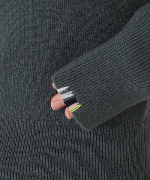 extreme cashmere(エクストリーム カシミヤ)の「EXTREME CASHMERE X LEMON:カーディガン(ニット/セーター・レディース・チャコールグレー/イエロー・FREE)」の16枚目の写真