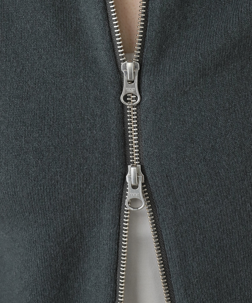 extreme cashmere(エクストリーム カシミヤ)の「EXTREME CASHMERE X LEMON:カーディガン(ニット/セーター・レディース・チャコールグレー/イエロー・FREE)」の17枚目の写真