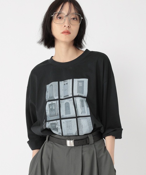 studio CLIP（スタディオクリップ）の「【daily CLIP】DOORフォトプリントTEE（Tシャツ/カットソー・レディース・ブラック/ホワイト・FREE）」の8枚目の写真