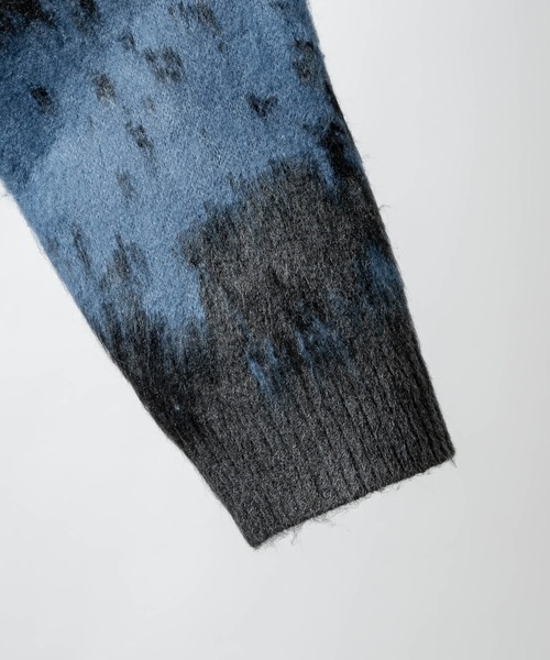 KUUUPY（クーピー）の「Gradient Shaggy Zip Knit Hoodie - グラデーションシャギージップニットパーカー（パーカー・メンズ・ブラック/ブルー・SMALL/MEDIUM/LARGE）」の8枚目の写真