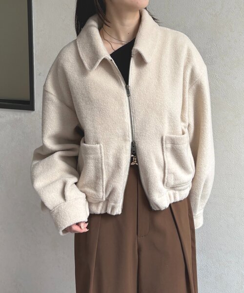 Thevon（ゼボン）の「ステンカラーブークレブルゾン（ブルゾン・レディース・ブラウン/アイボリー・FREE）」の3枚目の写真