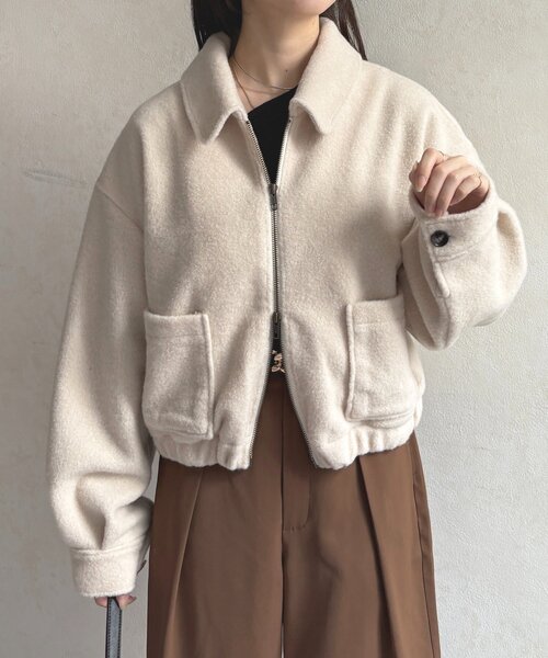 Thevon（ゼボン）の「ステンカラーブークレブルゾン（ブルゾン・レディース・ブラウン/アイボリー・FREE）」の4枚目の写真