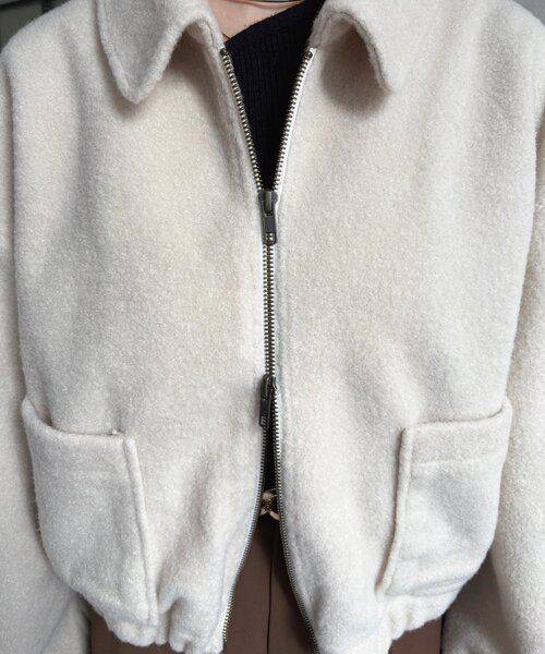 Thevon（ゼボン）の「ステンカラーブークレブルゾン（ブルゾン・レディース・ブラウン/アイボリー・FREE）」の10枚目の写真