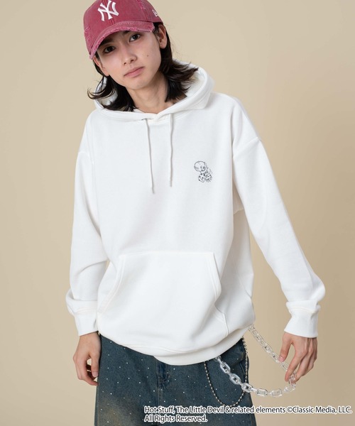 WEGO(ウィゴー)の「∴WEGO/【HOTSTUFF】グラフィックプルパーカー(パーカー・メンズ・スミクロ/ホワイト・MEDIUM/LARGE)」の5枚目の写真