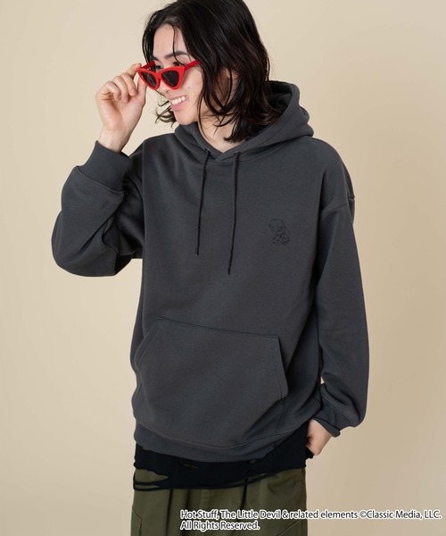 WEGO(ウィゴー)の「∴WEGO/【HOTSTUFF】グラフィックプルパーカー(パーカー・メンズ・スミクロ/ホワイト・MEDIUM/LARGE)」の8枚目の写真