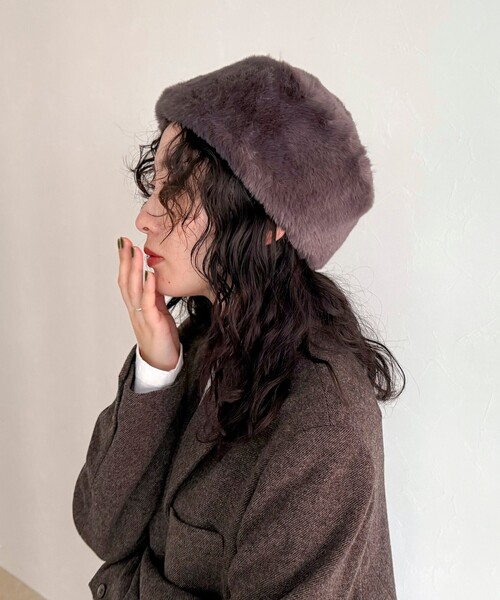 fredy emue(フレディエミュ)の「【CASSELINI/キャセリーニ】ファーロシア帽(ハット・レディース・ベージュ/チャコールグレー・FREE)」の2枚目の写真