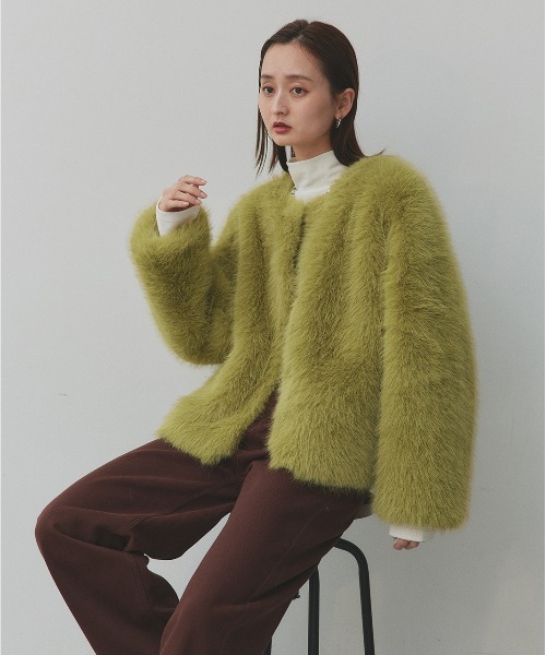 ad thie(アドティエ)の「ノーカラー フェイクファーコート(ノーカラーコート・レディース・ライトグリーン/アイボリー/ブラック・FREE)」の15枚目の写真