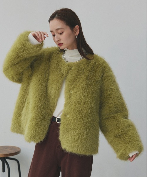 ad thie(アドティエ)の「ノーカラー フェイクファーコート(ノーカラーコート・レディース・ライトグリーン/アイボリー/ブラック・FREE)」の17枚目の写真