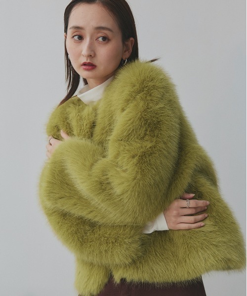 ad thie(アドティエ)の「ノーカラー フェイクファーコート(ノーカラーコート・レディース・ライトグリーン/アイボリー/ブラック・FREE)」の18枚目の写真