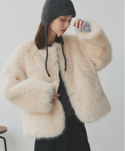 ノーカラー フェイクファーコート（ノーカラーコート）｜ad thie