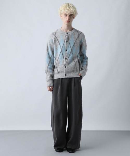 HARE（ハレ）の「アーガイルクルーネックカーディガン(HARE)（カーディガン/ボレロ・メンズ・ブラック/グレー・FREE）」の5枚目の写真