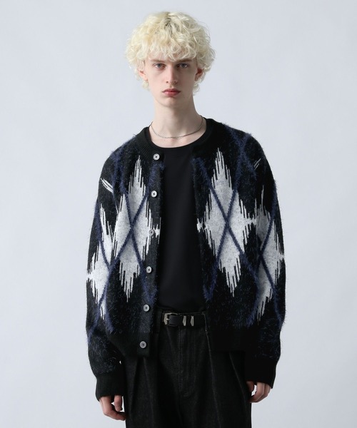 HARE（ハレ）の「アーガイルクルーネックカーディガン(HARE)（カーディガン/ボレロ・メンズ・ブラック/グレー・FREE）」の8枚目の写真