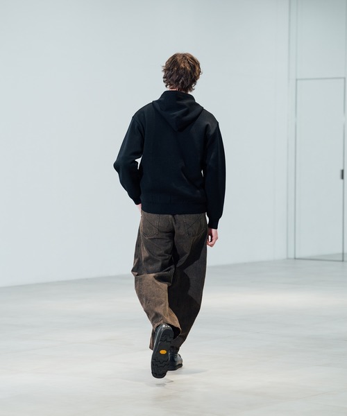 CITY TOKYO（シティトウキョウ）の「【CITY TOKYO/シティートーキョー】Joint knit フ-ディー（パーカー・メンズ・ブラック/ダークグリーン・1/2）」の5枚目の写真