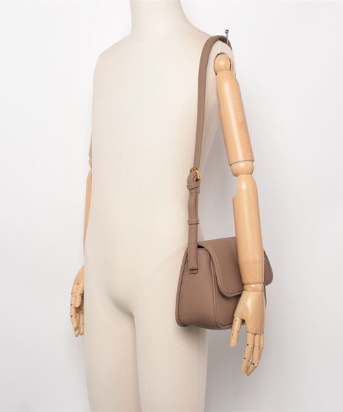 MAISON mou（メゾンムー）の「【 NATURAL BEAUTY BAG & WALLET 】 ビアン ショルダーバッグ（ショルダーバッグ・レディース・アイボリー/ワイン/ブラック/グレー系その他・FREE）」の8枚目の写真