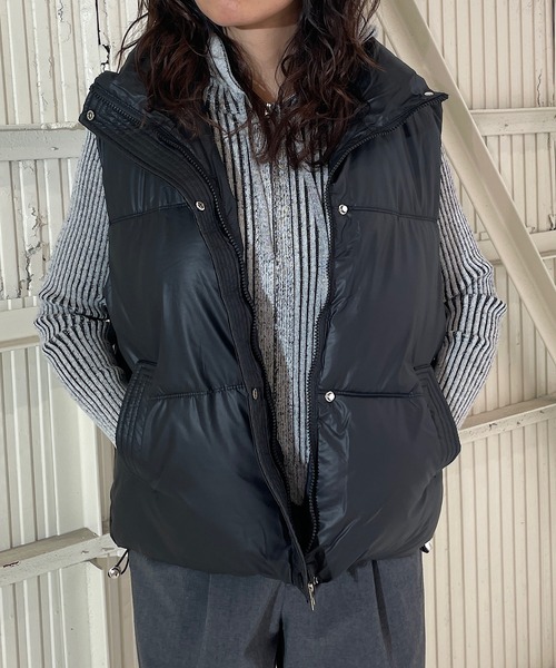 スタンドカラーファイバーダウンベスト（ダウンベスト）｜ROGER AND