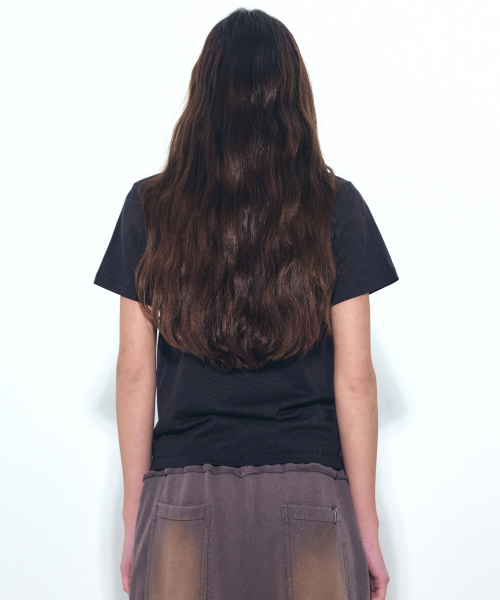 NICK&NICOLE(ニックアンドニコール)の「ROSE NICOLE LABEL SLIM TOP_BLACK WHITE(Tシャツ/カットソー・レディース・その他・FREE)」の3枚目の写真