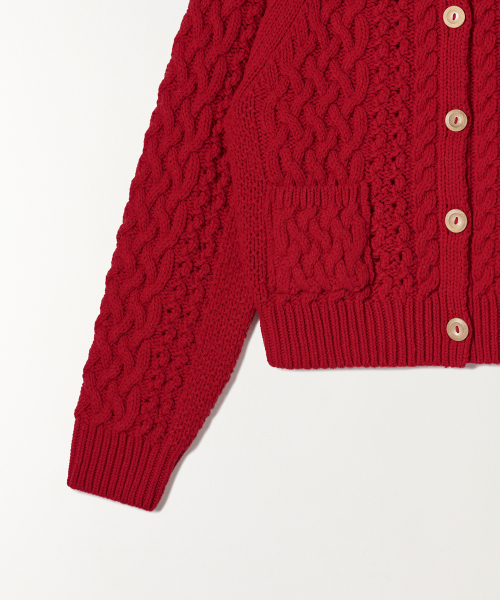 TTUDEMENT（トュードメント）の「CABLE CARDIGAN RED（カーディガン/ボレロ・レディース・その他・FREE）」の6枚目の写真