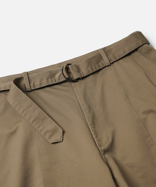 FRIZMWORKS（フリズムワークス）の「CHINO BELTED WORK BERMUDA SHORTS _ TAN（その他パンツ・メンズ・その他・MEDIUM/LARGE/X-LARGE）」の3枚目の写真