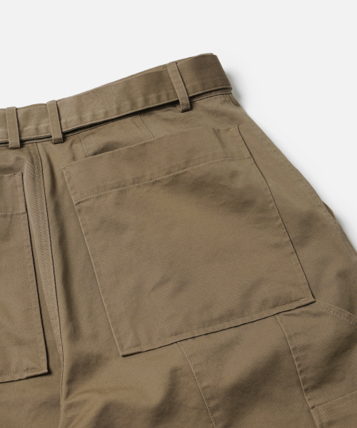 FRIZMWORKS（フリズムワークス）の「CHINO BELTED WORK BERMUDA SHORTS _ TAN（その他パンツ・メンズ・その他・MEDIUM/LARGE/X-LARGE）」の6枚目の写真