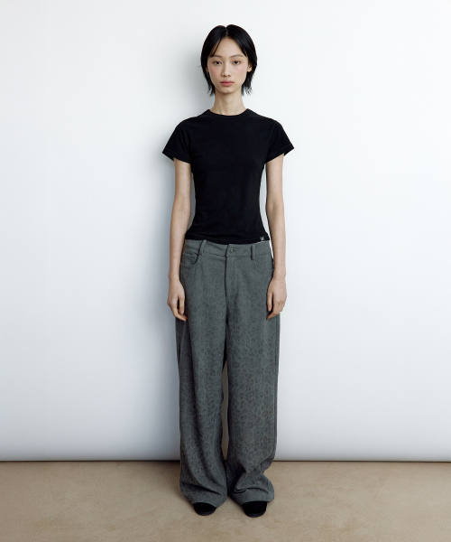 ROUGHNECK(ラフネック)の「アウトステッチソフトTシャツブラック(Tシャツ/カットソー・レディース・その他・SMALL/MEDIUM)」の2枚目の写真