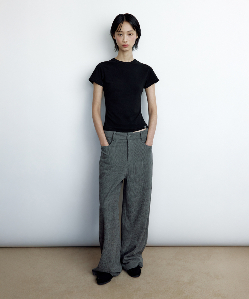 ROUGHNECK(ラフネック)の「アウトステッチソフトTシャツブラック(Tシャツ/カットソー・レディース・その他・SMALL/MEDIUM)」の5枚目の写真