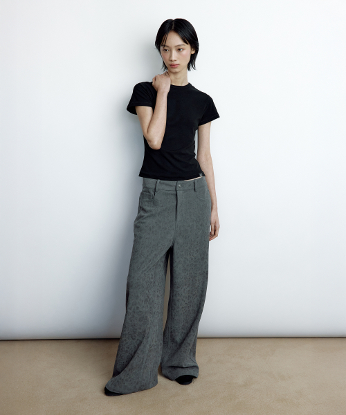 ROUGHNECK(ラフネック)の「アウトステッチソフトTシャツブラック(Tシャツ/カットソー・レディース・その他・SMALL/MEDIUM)」の7枚目の写真