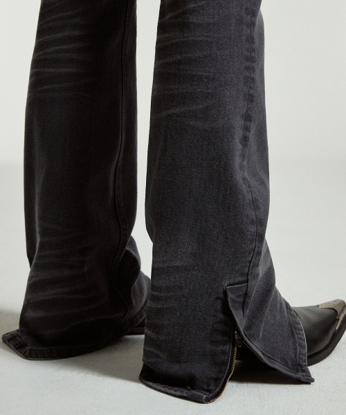 WESLEYHYUSTON(ウェズリーユーストン)の「Rowel embroidery boots cut denim pants dark grey(デニムパンツ・メンズ・その他・SMALL/MEDIUM/LARGE)」の4枚目の写真