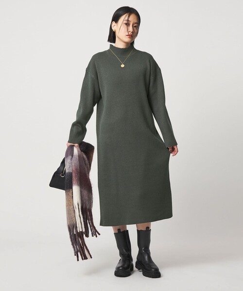 A DAY IN THE LIFE UNITED ARROWS（アデイインザライフユナイテッドアローズ）の「ハイネック ニットワンピース ＜A DAY IN THE LIFE＞（ワンピース・レディース・ダークグレー/オレンジ/ロイヤルブルー/ブラック・FREE）」の5枚目の写真