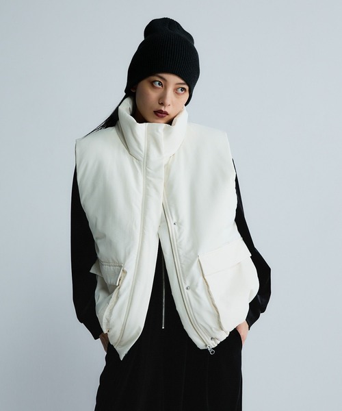 JEANASIS（ジーナシス）の「【Les Fleurs】ナカワタBIGベスト/624942（ダウンベスト・レディース・オフホワイト/ブラック・FREE）」の16枚目の写真