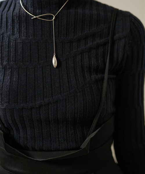 LAULEN(ローレン)の「random pattern off neck rib knit /ランダムパターンオフネックリブニット(ニット/セーター・レディース・ネイビー/オートミール/ブラック・FREE)」の17枚目の写真