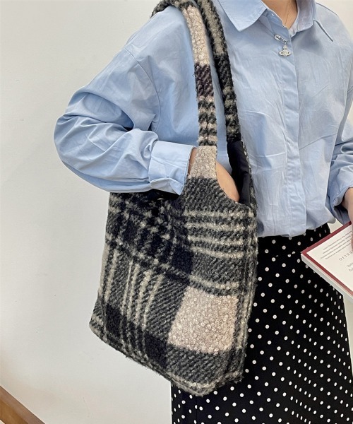 Miniministore(ミニミニストア)の「ボアトートバッグ A4 大容量 ふわふわ(トートバッグ・レディース・チェック/その他・FREE)」の14枚目の写真