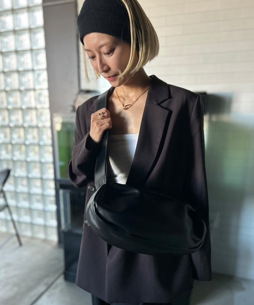 Kotoe(コトエ)の「フェイクレザー 横長 ベルトショルダーバッグ (詳細動画あり)(ショルダーバッグ・レディース・ブラック/オフホワイト・FREE)」の6枚目の写真