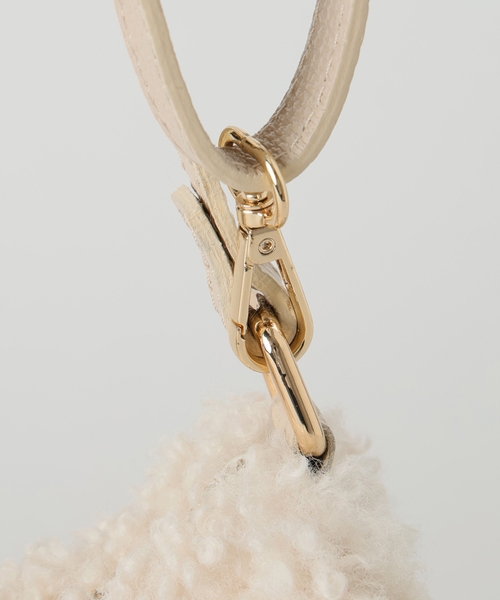 La TOTALITE（ラトータリテ）の「M Rose/エンメローズ ファーバッグ（ショルダーバッグ・レディース・ブラック/アイボリー・FREE）」の19枚目の写真