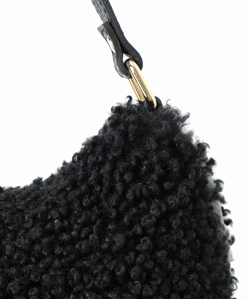 La TOTALITE（ラトータリテ）の「M Rose/エンメローズ ファーバッグ（ショルダーバッグ・レディース・ブラック/アイボリー・FREE）」の22枚目の写真