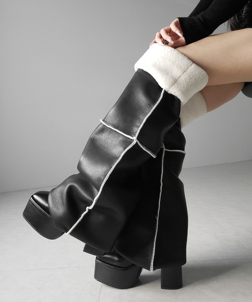 me+em select(ミームセレクト)の「【 ニーハイにもなる2WAY 】ムートンフェイクレザールーズレッグカバー / mouton fake leather loose leg cover(レッグウォーマー・レディース・ブラック・FREE)」の7枚目の写真