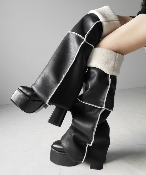 me+em select(ミームセレクト)の「【 ニーハイにもなる2WAY 】ムートンフェイクレザールーズレッグカバー / mouton fake leather loose leg cover(レッグウォーマー・レディース・ブラック・FREE)」の3枚目の写真