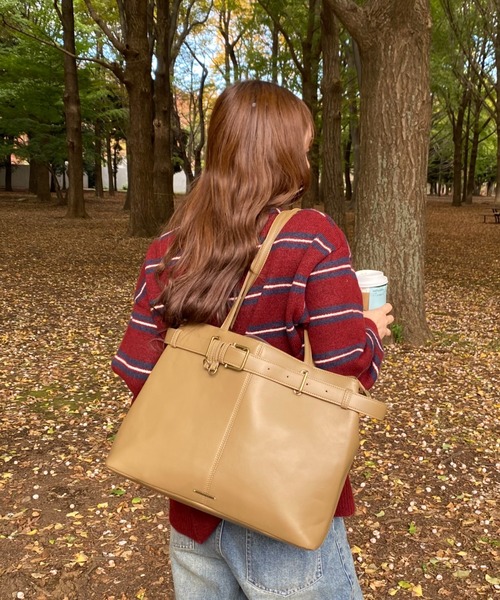 RAY CASSIN（レイカズン）の「【A4対応】ベルト付トートバッグ（トートバッグ・レディース・ブラウン/ブラック/ベージュ・FREE）」の14枚目の写真