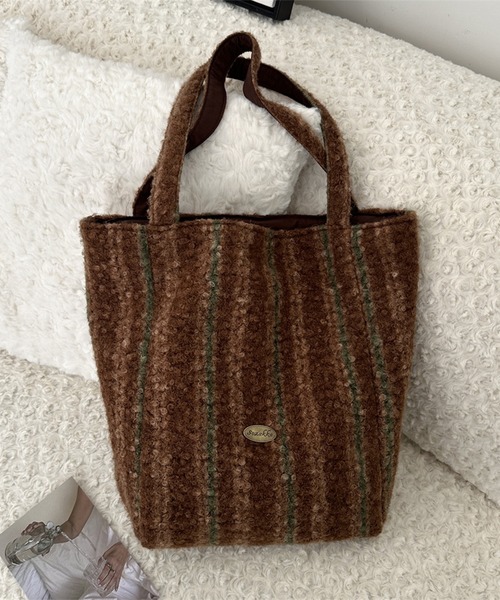 IRADOWL(アイラドール)の「ボア素材マルチ柄トートバッグ(トートバッグ・レディース・B/A/C/D/E・FREE)」の9枚目の写真