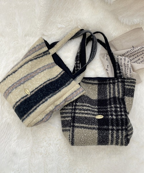 IRADOWL(アイラドール)の「ボア素材マルチ柄トートバッグ(トートバッグ・レディース・B/A/C/D/E・FREE)」の6枚目の写真