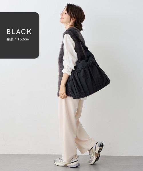 Rosemadame(ローズマダム)の「マザーズバッグ ショルダー 大容量|軽量 12ポケット 保温保冷 肩ラク設計(楽ショルPlus)(ショルダーバッグ・レディース・ライトグリーン/グレー/ブラック・FREE)」の8枚目の写真
