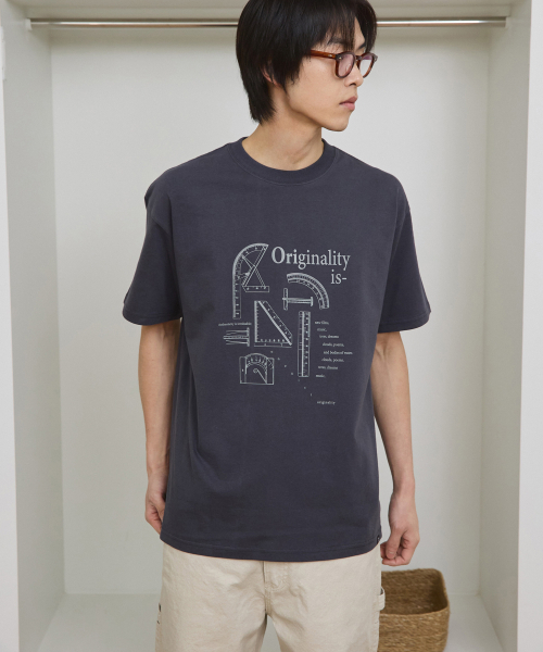 CAMEL WORK(キャメルワーク)の「オリジナル伊豆半袖Tシャツ(チャコール)(Tシャツ/カットソー・メンズ・その他・MEDIUM/LARGE/X-LARGE)」の1枚目の写真