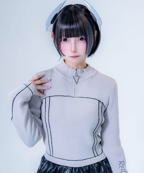 Re:CRYPT(リクリプト)の「ハーフジップラインリブニット / ロゴ刺繍 タイト(ニット/セーター・レディース・ブラック/グレー・F)」の8枚目の写真