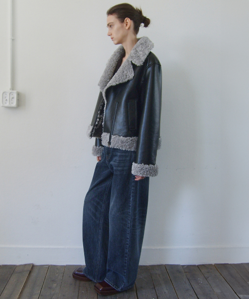 EN OR(エンオール)の「TAILORED SHEARING JACKET - BLACK(ムートンコート・レディース・その他・FREE)」の3枚目の写真