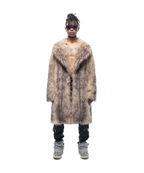 【美品】 Faux Fur Coat オオカミ風のファーコート（写真2枚目）を注文したところ、まるで