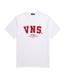VNS アーチロゴ 半袖Tシャツ (VS0010) ホワイト_レッド