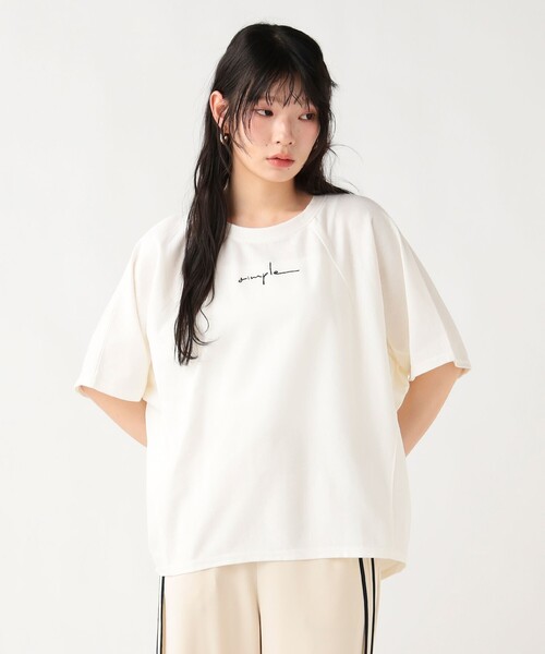 BEAMS HEART(ビームスハート)の「【8/13値下げ】シンプル 刺繍 Tシャツ(Tシャツ/カットソー・レディース・グリーン系その他/ブルー系その他/オフホワイト/チャコールグレー・FREE)」の2枚目の写真