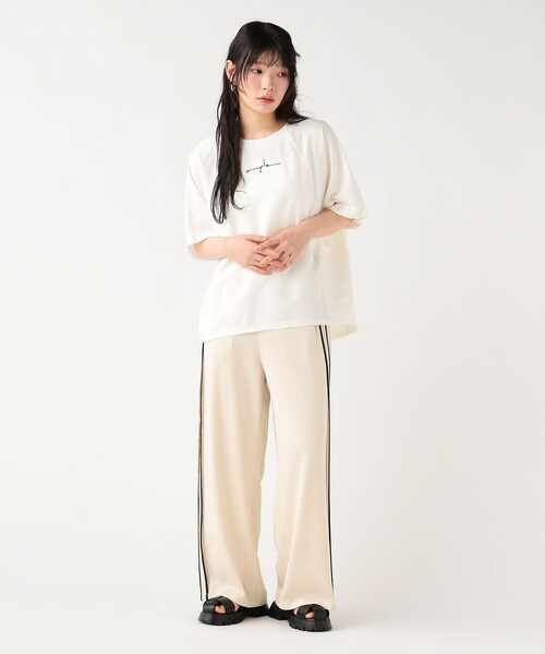BEAMS HEART(ビームスハート)の「【8/13値下げ】シンプル 刺繍 Tシャツ(Tシャツ/カットソー・レディース・グリーン系その他/ブルー系その他/オフホワイト/チャコールグレー・FREE)」の6枚目の写真