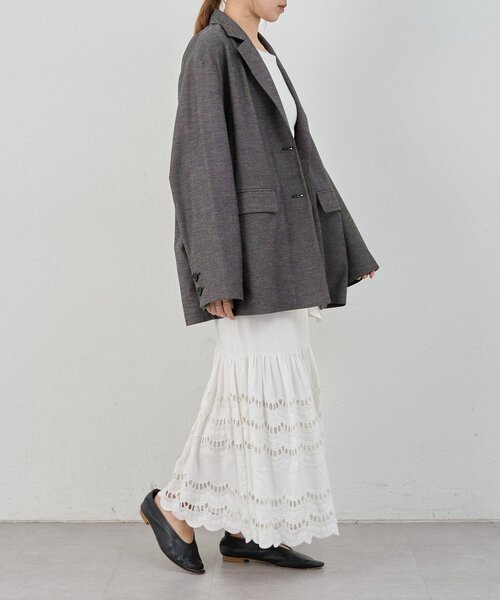 SHENERY（シーナリー）の「スカラップレーススカート（スカート・レディース・ブラック/オフホワイト・36/38）」の4枚目の写真