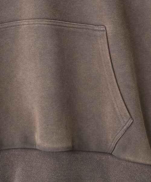 CRAFT STANDARD BOUTIQUE（クラフトスタンダードブティック）の「スノーウォッシュボンディング裏毛バックロゴパーカー（スウェット・メンズ・ブラック/グレイッシュベージュ/ブラウン・M/L/XL）」の17枚目の写真